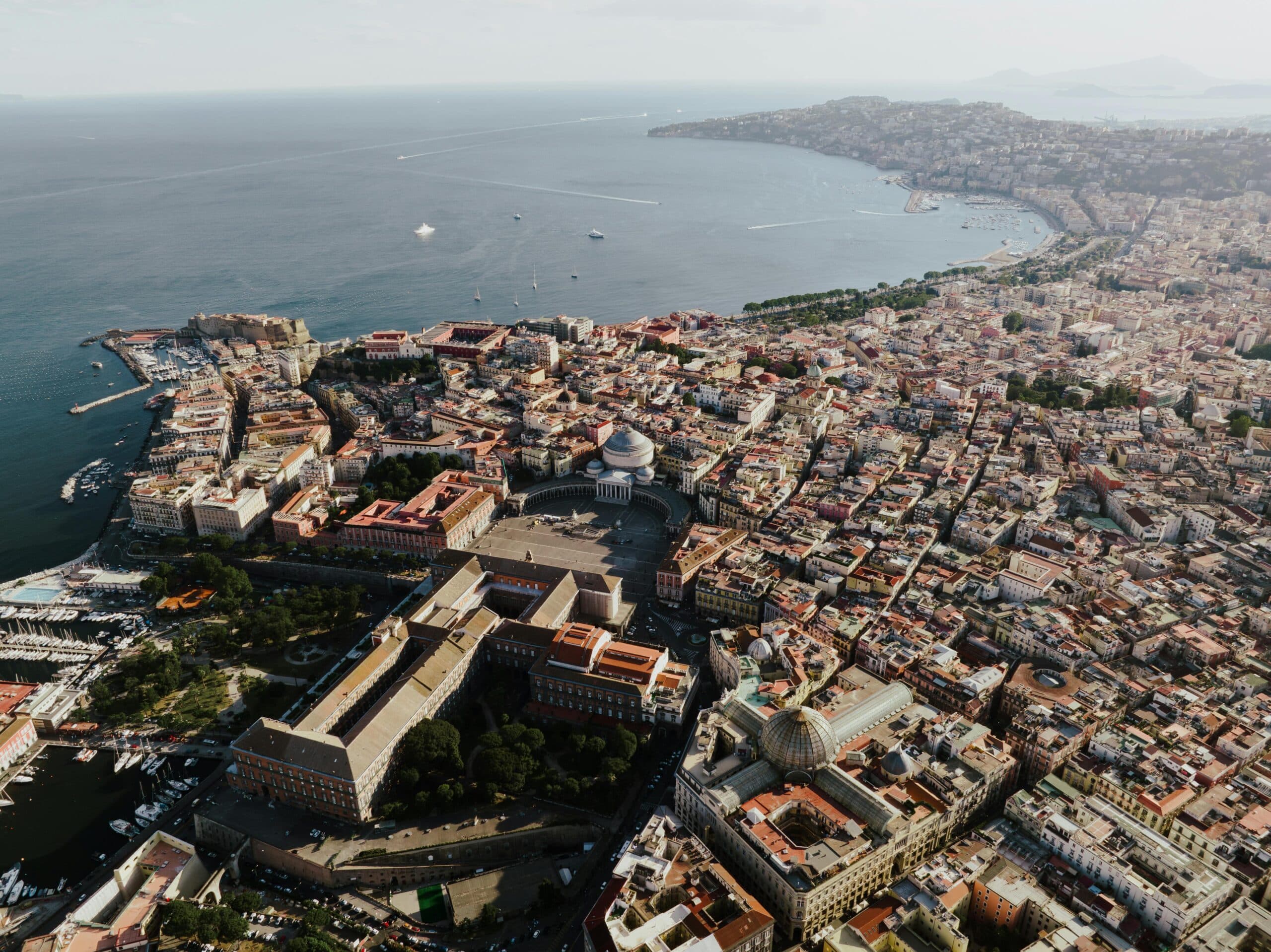 Naples destination hero img