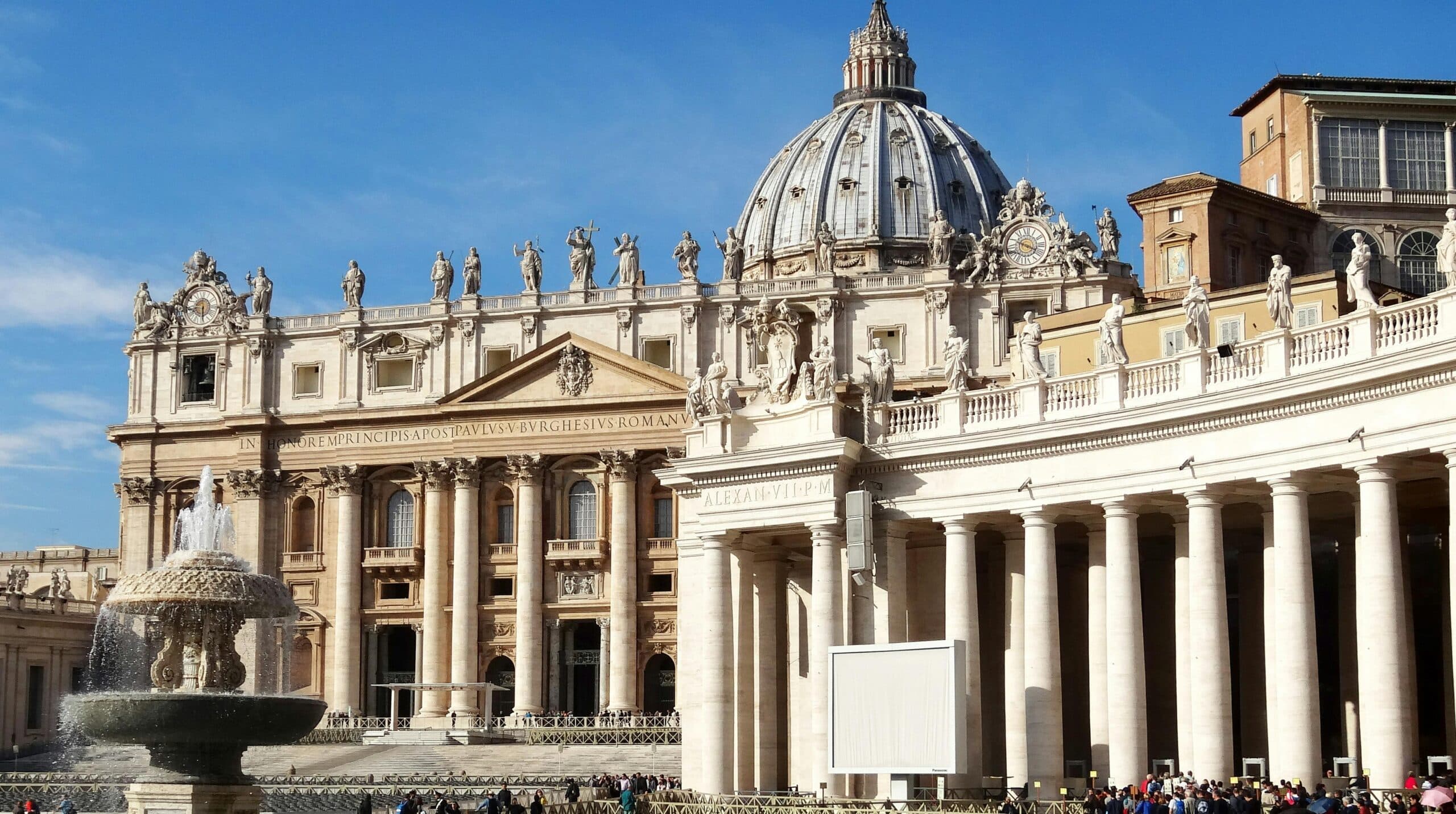 vatican city destination hero img