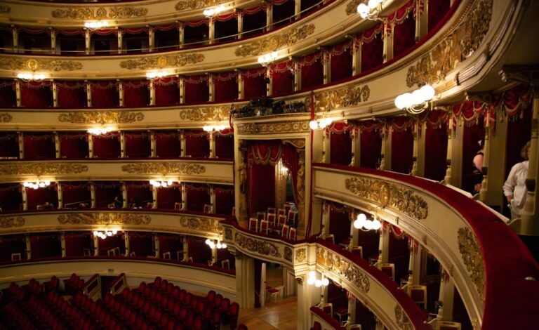 journey - Milan and La Scala img