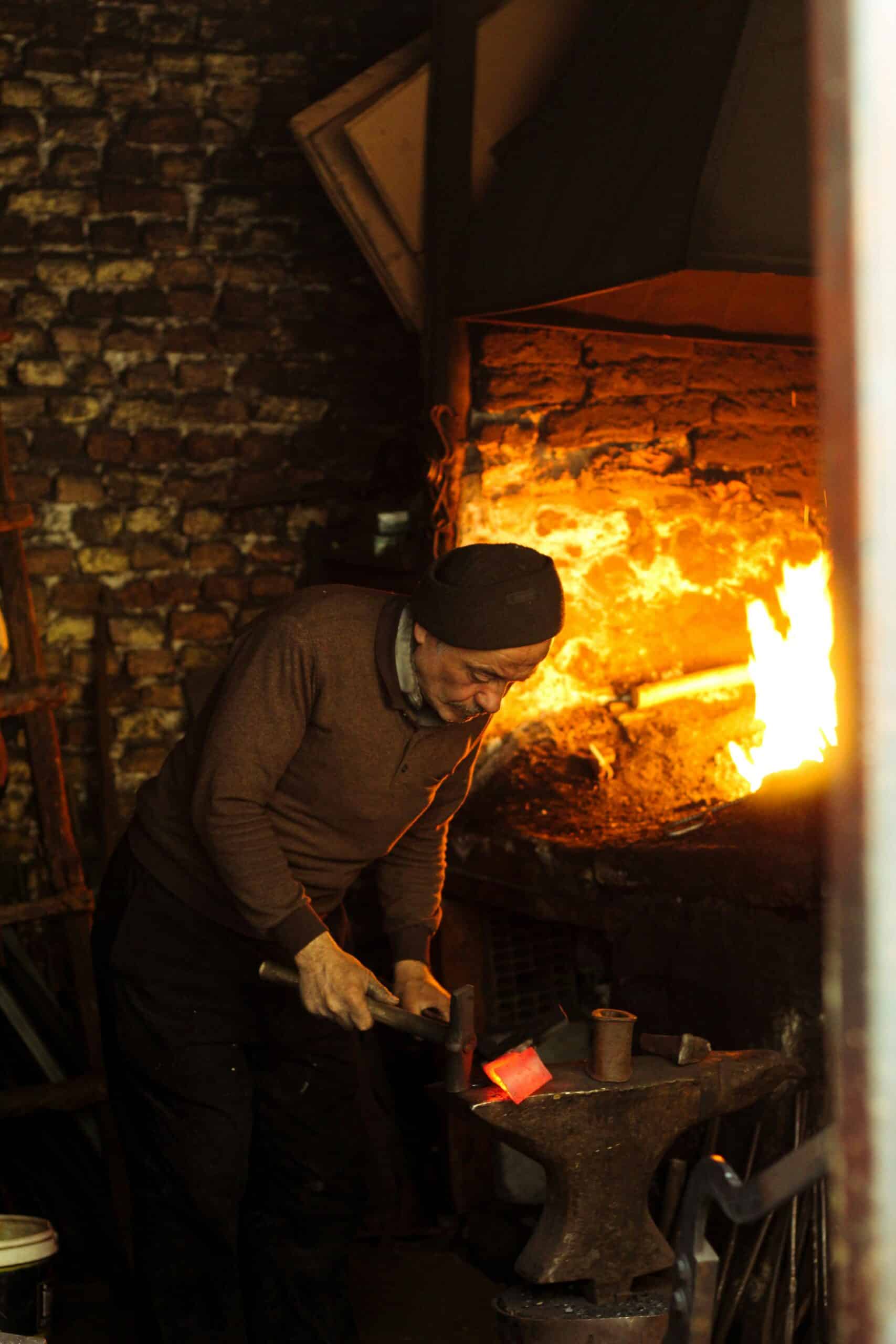 experience - Florentine Masters: Become a Master Forger - Private Art Class img