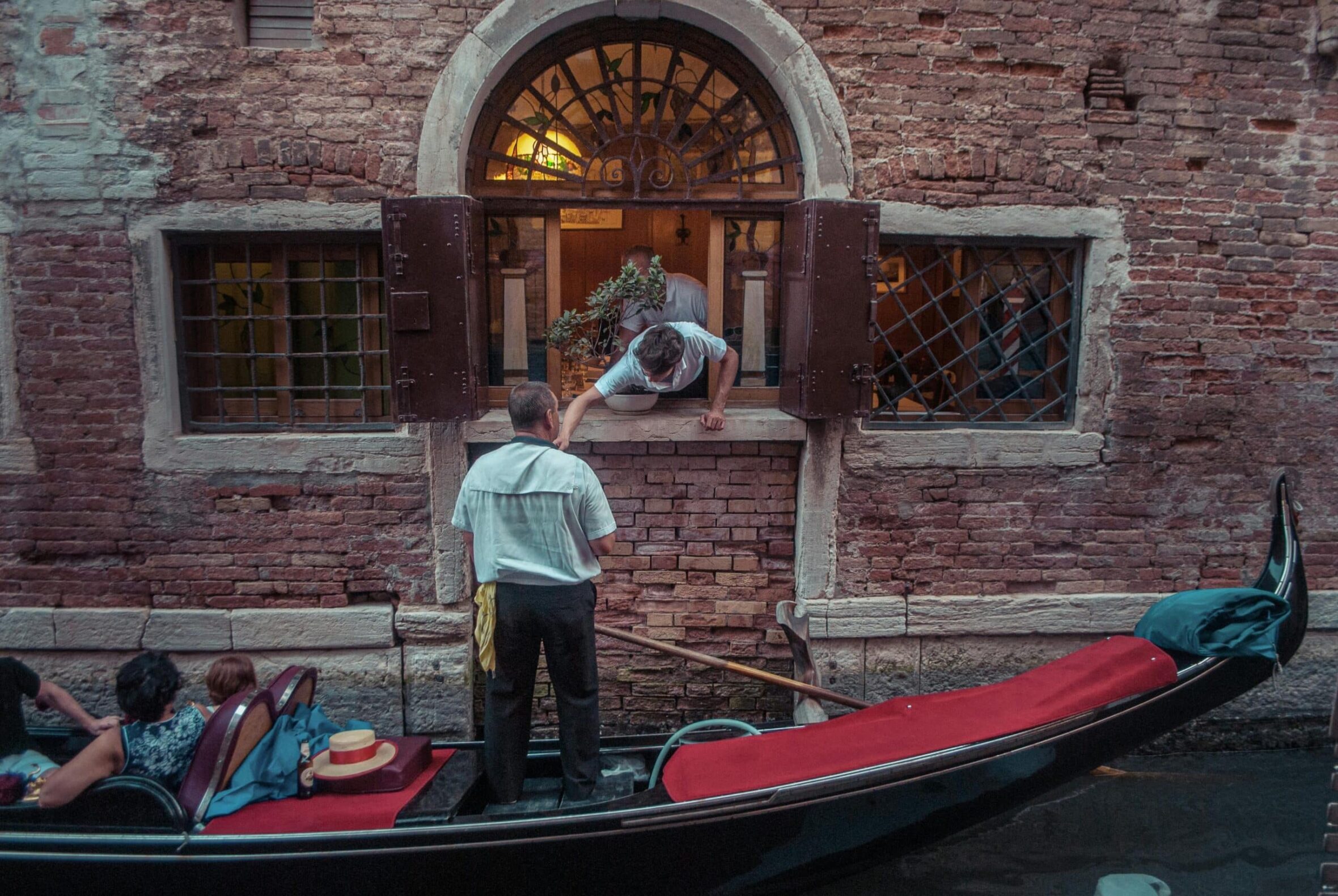 experience - gondola ride and serenade img